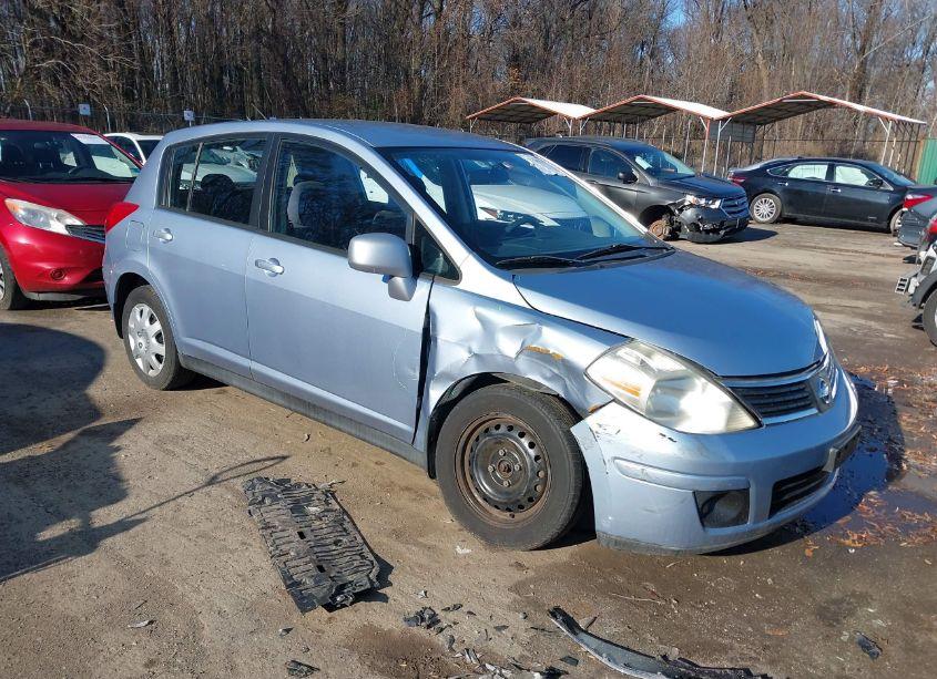 2009 Nissan Versa 1.8S (VIN 3N1BC13E59L471237) main photo