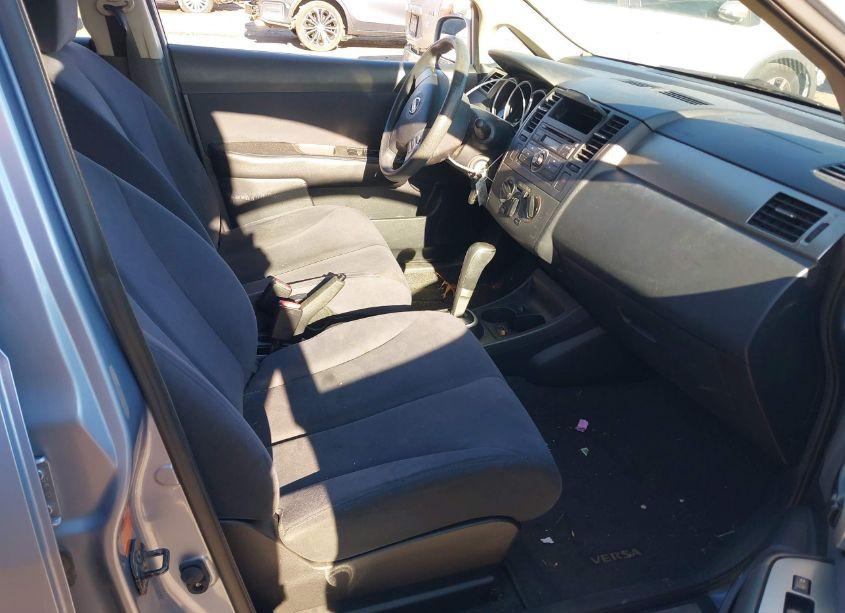 Photo 5 of 2009 Nissan Versa 1.8S (VIN 3N1BC13E59L471237)