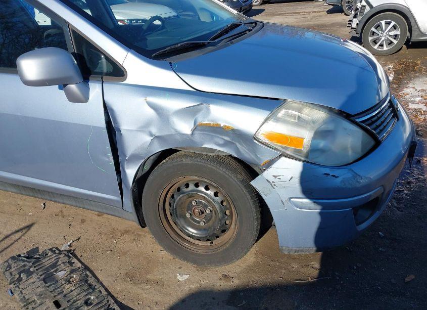 Photo 6 of 2009 Nissan Versa 1.8S (VIN 3N1BC13E59L471237)