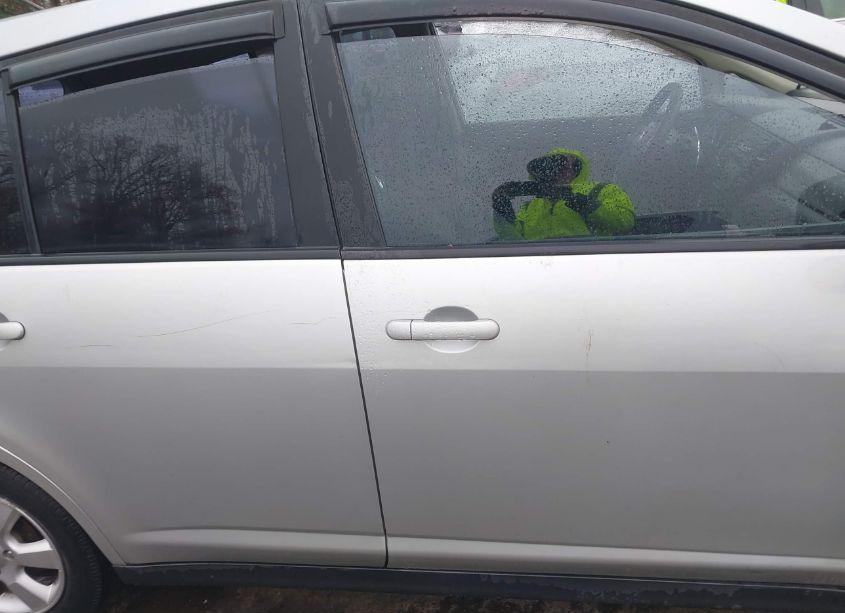 Photo 13 of 2009 Nissan Versa 1.8S (VIN 3N1BC13E59L476258)