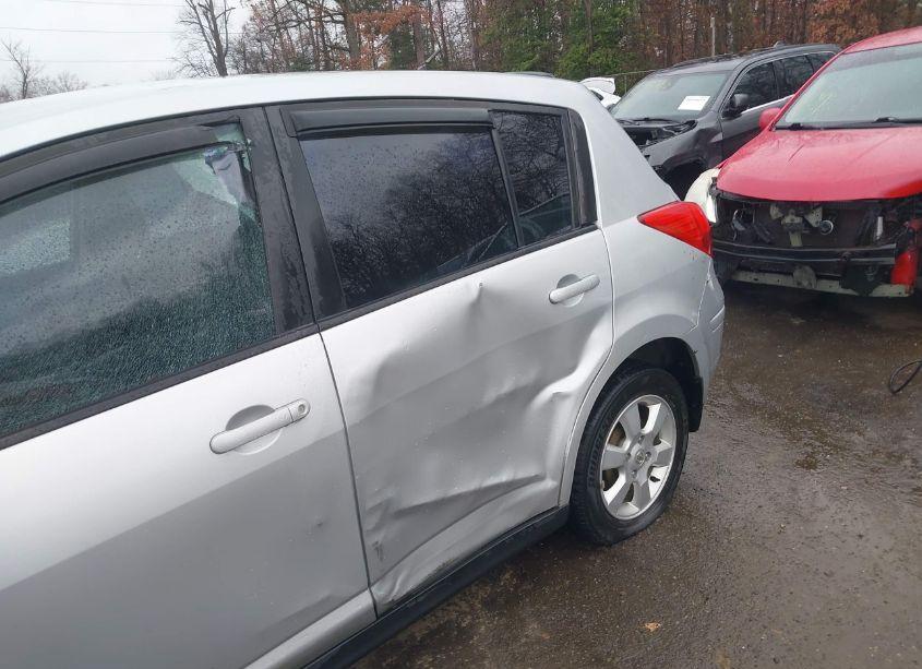 Photo 6 of 2009 Nissan Versa 1.8S (VIN 3N1BC13E59L476258)