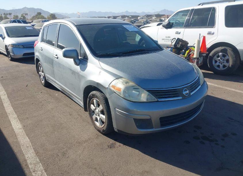 2007 Nissan Versa 1.8SL (VIN 3N1BC13E67L360399) main photo