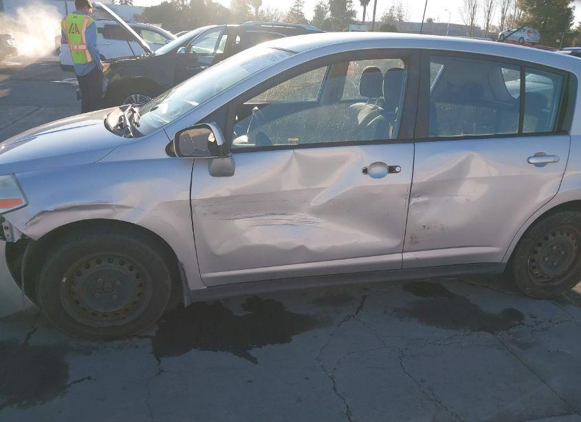 Photo 6 of 2007 Nissan Versa 1.8S (VIN 3N1BC13E67L384282)