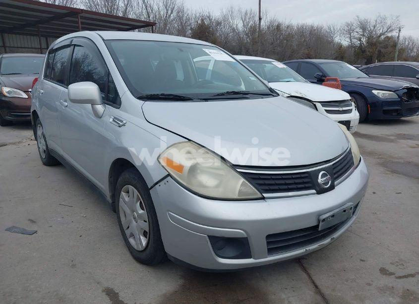 2008 Nissan Versa 1.8S (VIN 3N1BC13E68L375051) main photo