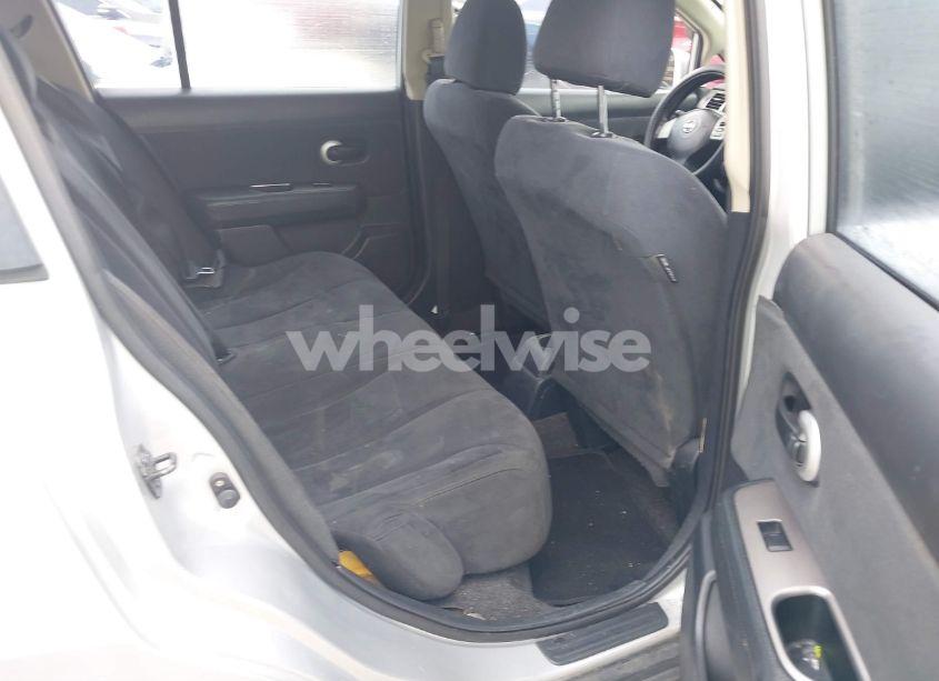 Photo 8 of 2008 Nissan Versa 1.8S (VIN 3N1BC13E68L375051)