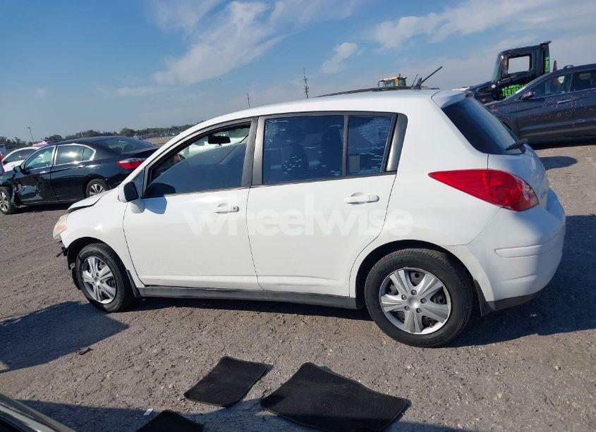 Photo 14 of 2008 Nissan Versa 1.8S (VIN 3N1BC13E68L379679)