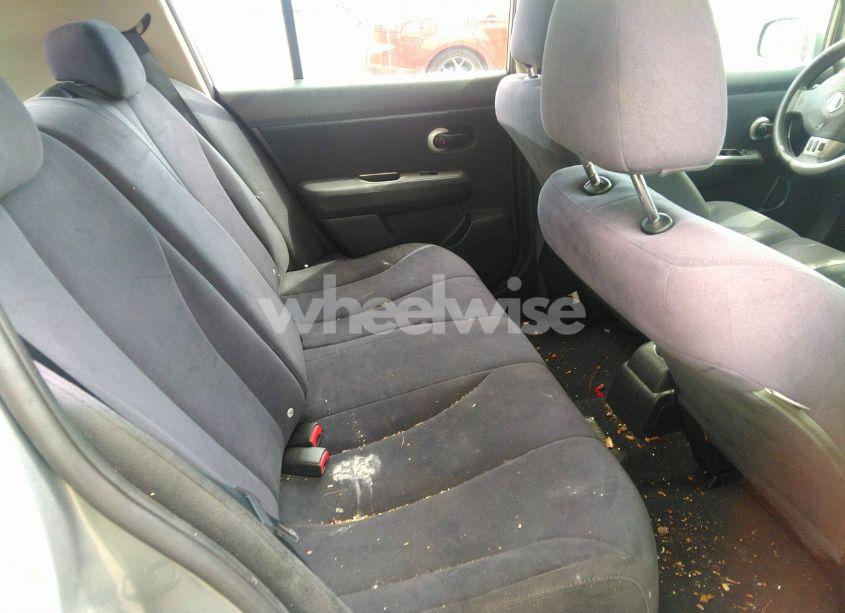 Photo 8 of 2008 Nissan Versa 1.8S (VIN 3N1BC13E68L385594)