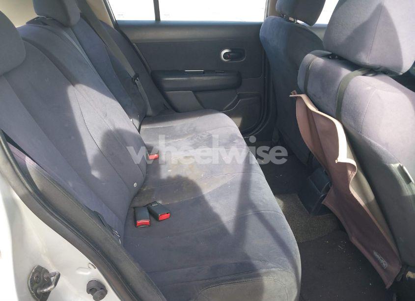 Photo 8 of 2008 Nissan Versa 1.8S (VIN 3N1BC13E68L401616)