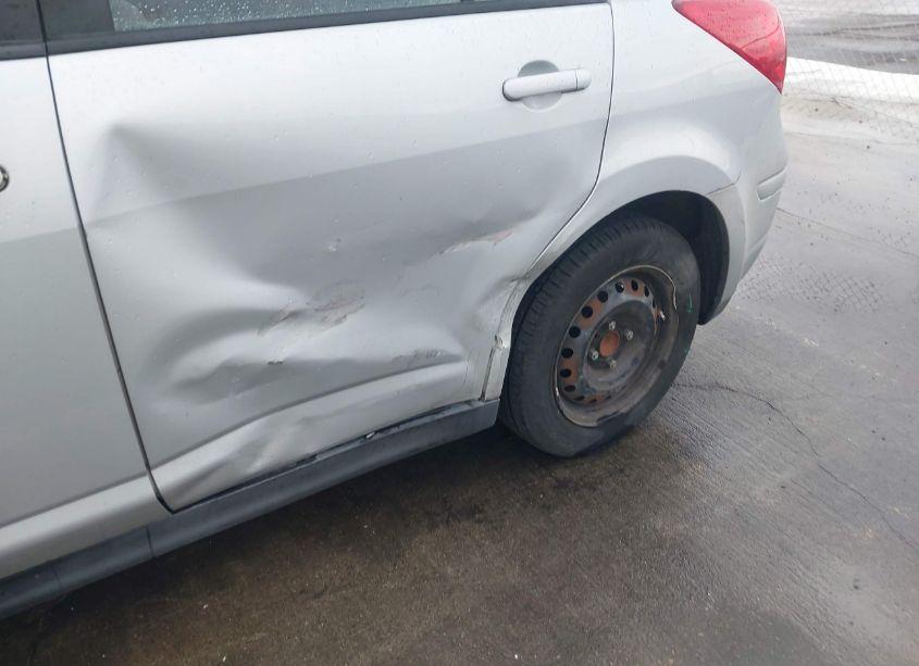 Photo 6 of 2008 Nissan Versa 1.8S (VIN 3N1BC13E68L408596)