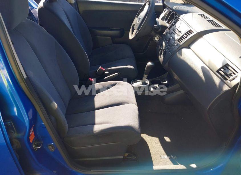 Photo 5 of 2009 Nissan Versa 1.8S (VIN 3N1BC13E69L370949)