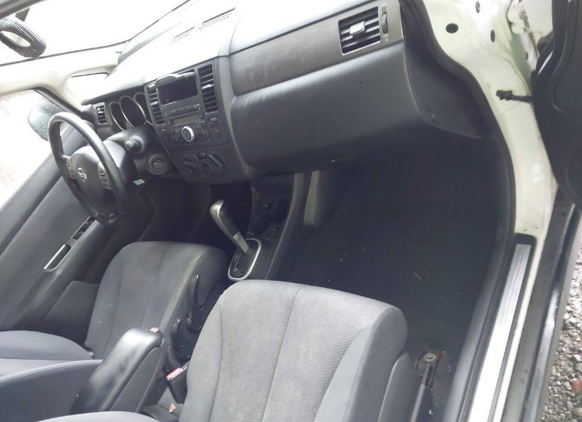 Photo 5 of 2009 Nissan Versa 1.8SL (VIN 3N1BC13E69L382664)