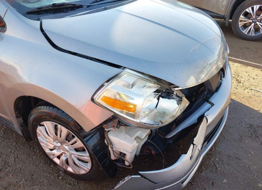 Photo 6 of 2009 Nissan Versa 1.8S (VIN 3N1BC13E69L382812)