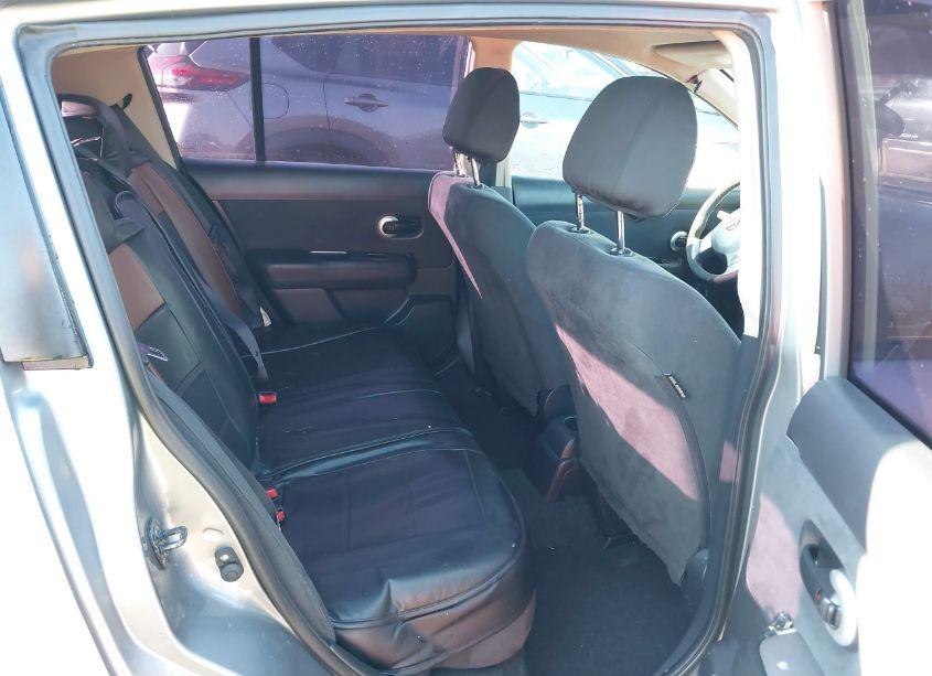 Photo 8 of 2009 Nissan Versa 1.8S (VIN 3N1BC13E69L382812)