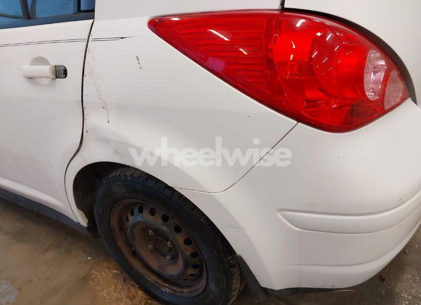 Photo 19 of 2009 Nissan Versa 1.8S (VIN 3N1BC13E69L386083)