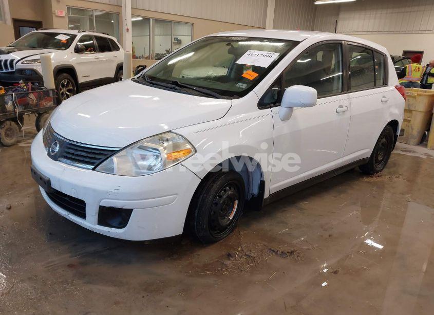 Photo 2 of 2009 Nissan Versa 1.8S (VIN 3N1BC13E69L386083)