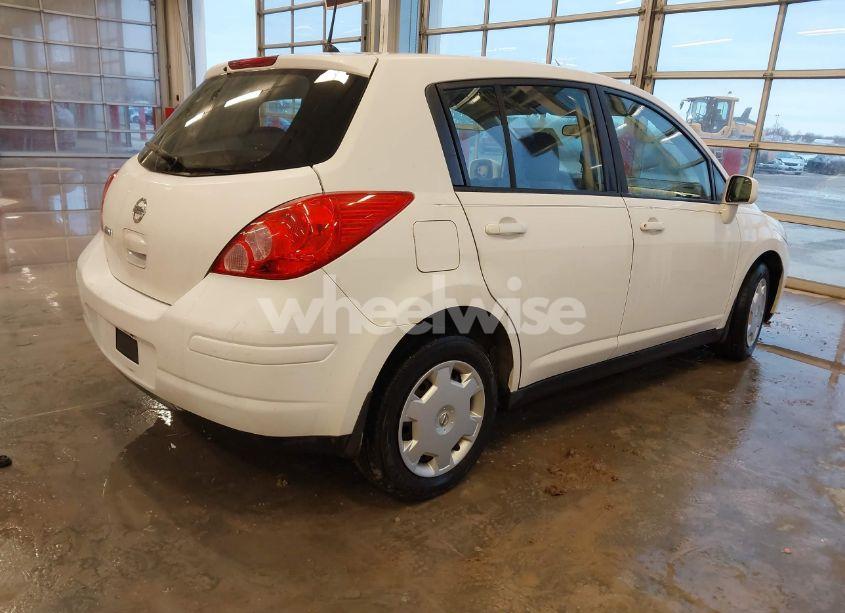 Photo 4 of 2009 Nissan Versa 1.8S (VIN 3N1BC13E69L386083)