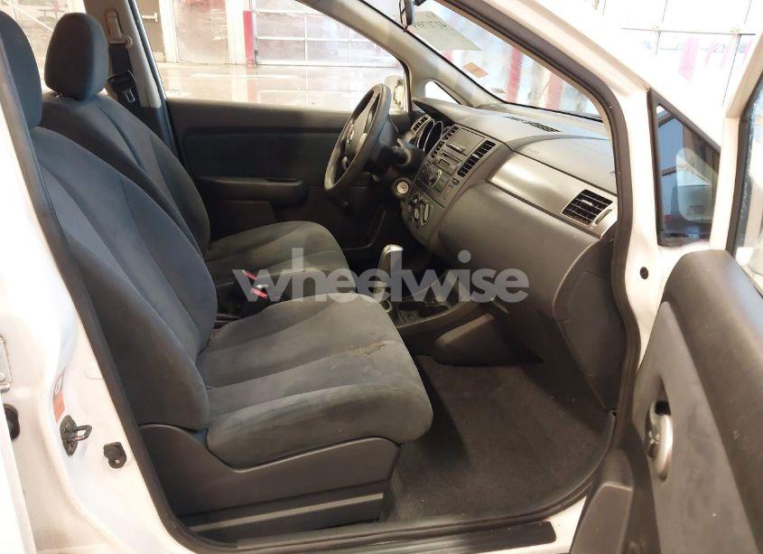 Photo 5 of 2009 Nissan Versa 1.8S (VIN 3N1BC13E69L386083)