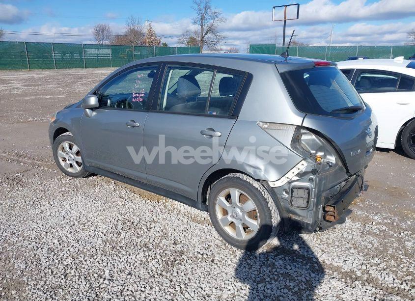 Photo 3 of 2009 Nissan Versa 1.8SL (VIN 3N1BC13E69L390702)
