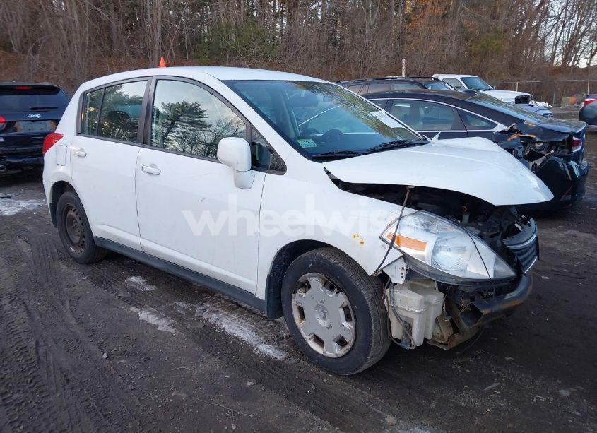 2009 Nissan Versa 1.8S (VIN 3N1BC13E69L401195) main photo