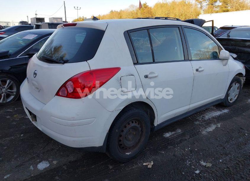 Photo 4 of 2009 Nissan Versa 1.8S (VIN 3N1BC13E69L401195)