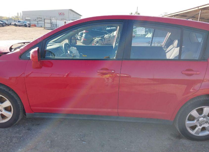 Photo 15 of 2009 Nissan Versa 1.8SL (VIN 3N1BC13E69L408647)