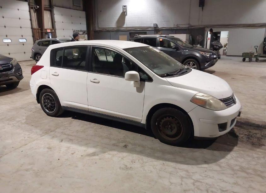 2009 Nissan Versa 1.8S (VIN 3N1BC13E69L412195) main photo