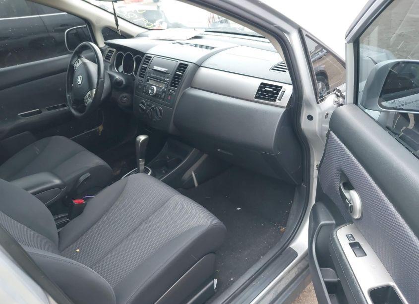 Photo 5 of 2009 Nissan Versa 1.8SL (VIN 3N1BC13E69L412763)