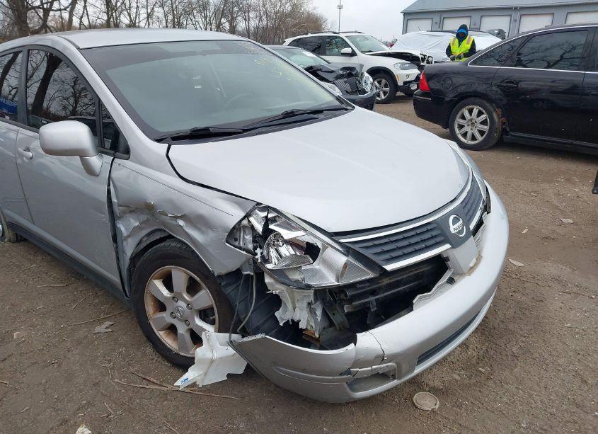 Photo 6 of 2009 Nissan Versa 1.8SL (VIN 3N1BC13E69L412763)