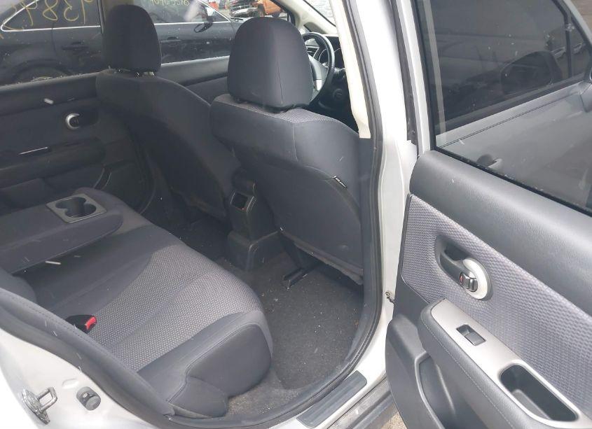 Photo 8 of 2009 Nissan Versa 1.8SL (VIN 3N1BC13E69L412763)