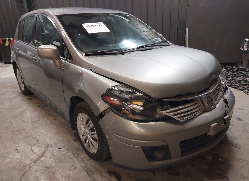 2009 Nissan Versa 1.8S (VIN 3N1BC13E69L457797) main photo