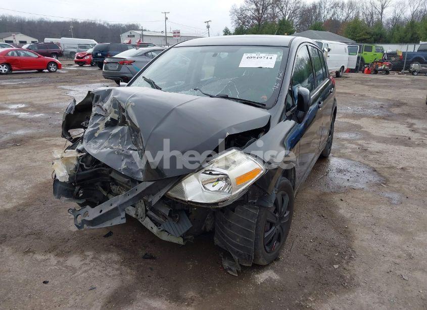 Photo 2 of 2009 Nissan Versa 1.8S (VIN 3N1BC13E69L496194)