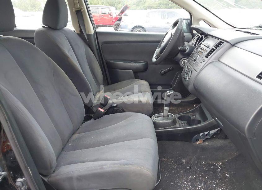 Photo 5 of 2009 Nissan Versa 1.8S (VIN 3N1BC13E69L496194)