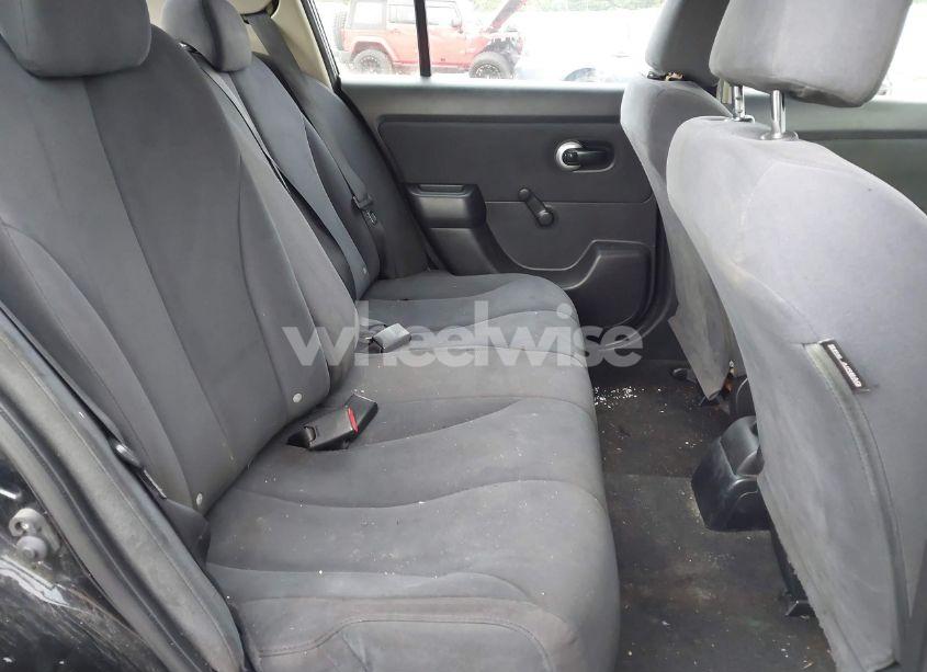 Photo 8 of 2009 Nissan Versa 1.8S (VIN 3N1BC13E69L496194)