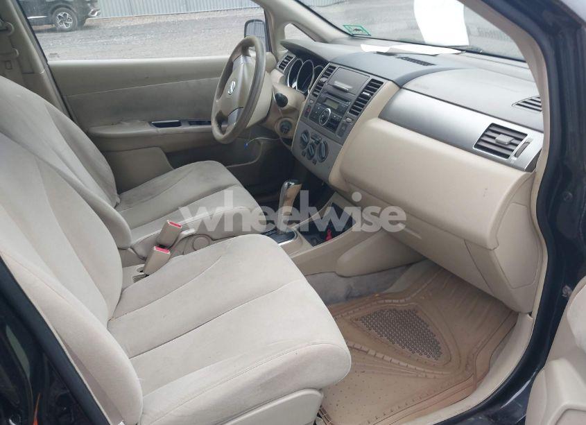 Photo 5 of 2007 Nissan Versa 1.8S (VIN 3N1BC13E77L388275)