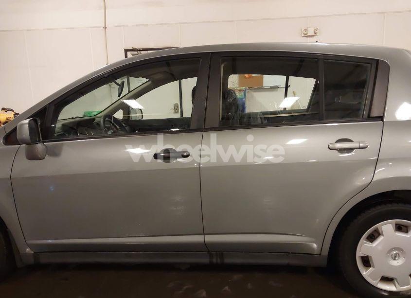 Photo 15 of 2007 Nissan Versa 1.8S (VIN 3N1BC13E77L393234)