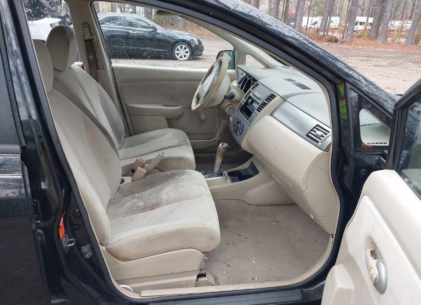 Photo 5 of 2007 Nissan Versa 1.8S (VIN 3N1BC13E77L418259)