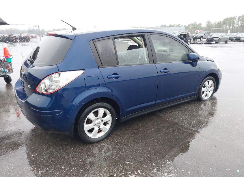 Photo 4 of 2007 Nissan Versa 1.8SL (VIN 3N1BC13E77L450726)