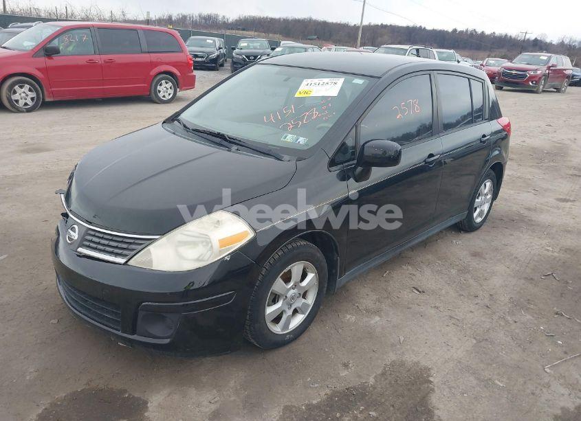 Photo 2 of 2008 Nissan Versa 1.8SL (VIN 3N1BC13E78L350580)