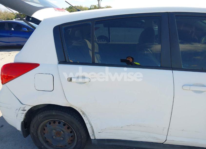 Photo 6 of 2008 Nissan Versa 1.8S (VIN 3N1BC13E78L459931)