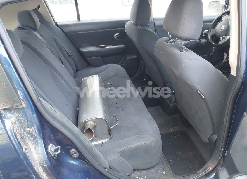 Photo 8 of 2009 Nissan Versa 1.8S (VIN 3N1BC13E79L381233)