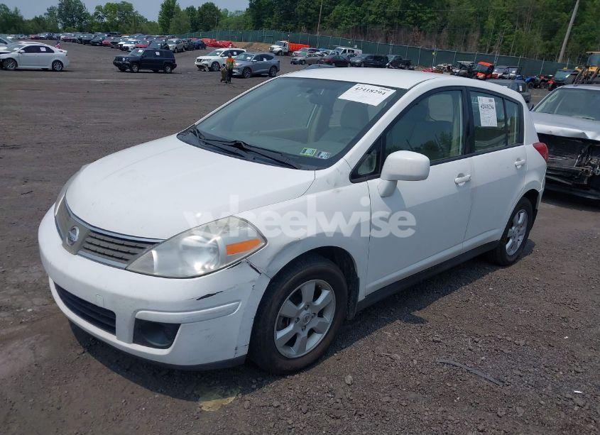 Photo 2 of 2009 Nissan Versa 1.8SL (VIN 3N1BC13E79L409516)