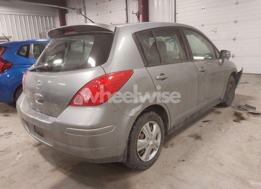 Photo 4 of 2009 Nissan Versa 1.8S (VIN 3N1BC13E79L443021)