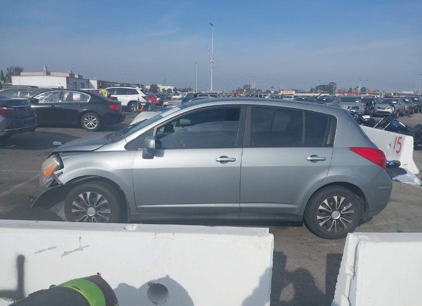 Photo 14 of 2009 Nissan Versa 1.8S (VIN 3N1BC13E79L449658)