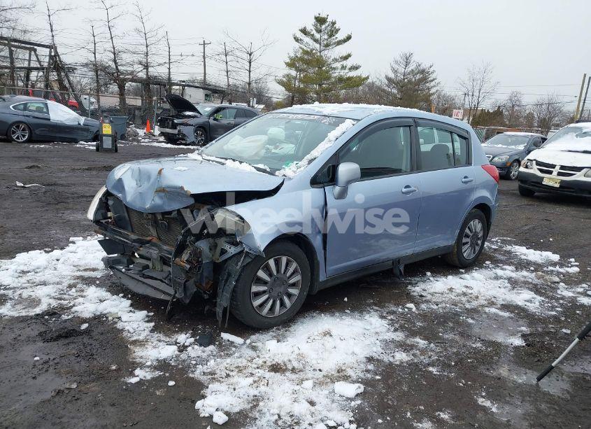 Photo 2 of 2009 Nissan Versa 1.8S (VIN 3N1BC13E79L460563)