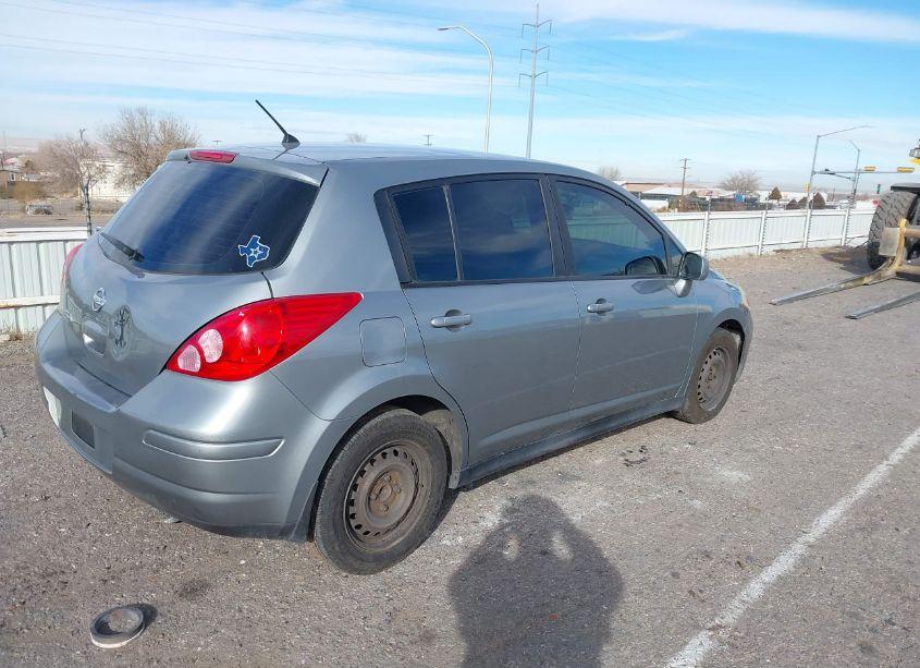 Photo 4 of 2009 Nissan Versa 1.8S (VIN 3N1BC13E79L468971)