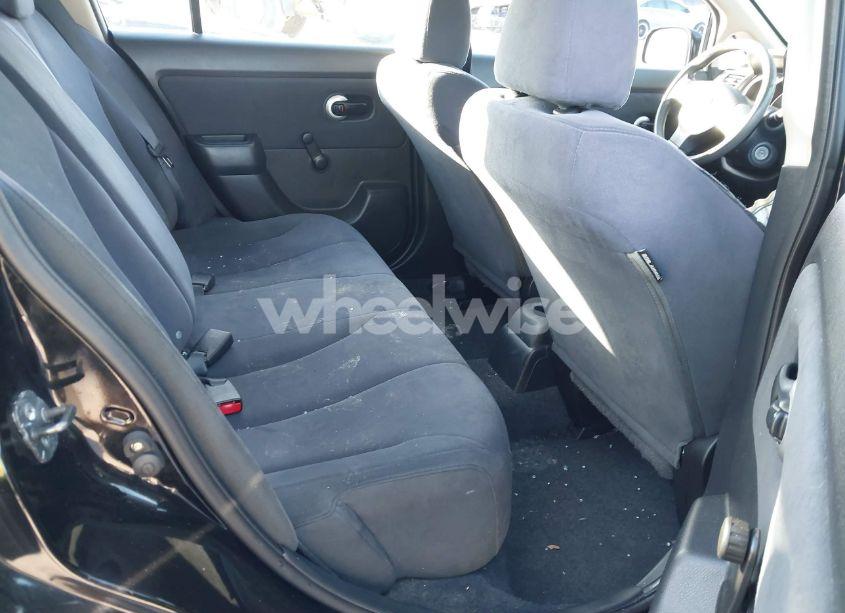 Photo 8 of 2009 Nissan Versa 1.8S (VIN 3N1BC13E79L476570)