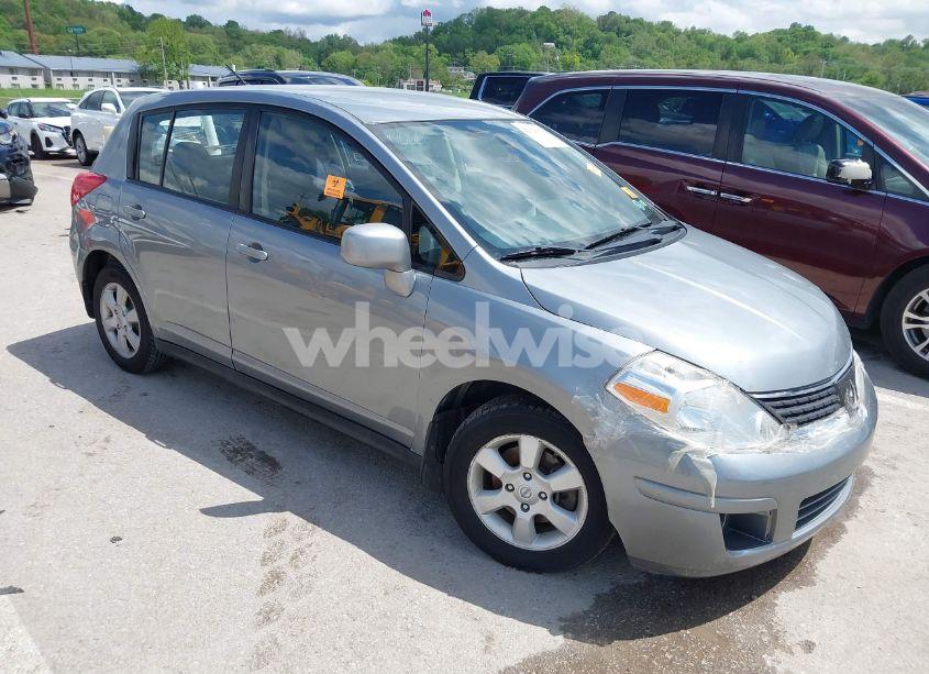2009 Nissan Versa 1.8S (VIN 3N1BC13E79L500110) main photo