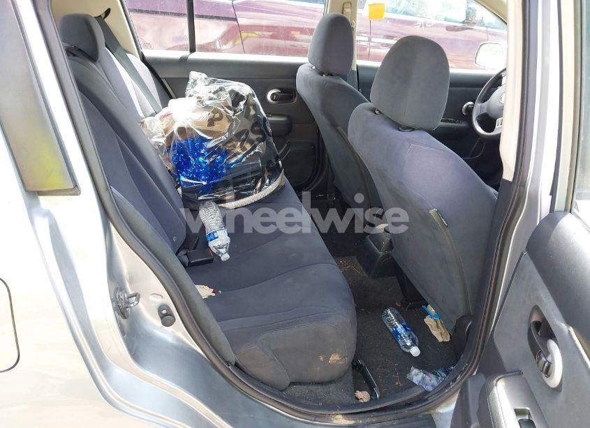 Photo 8 of 2009 Nissan Versa 1.8S (VIN 3N1BC13E79L500110)