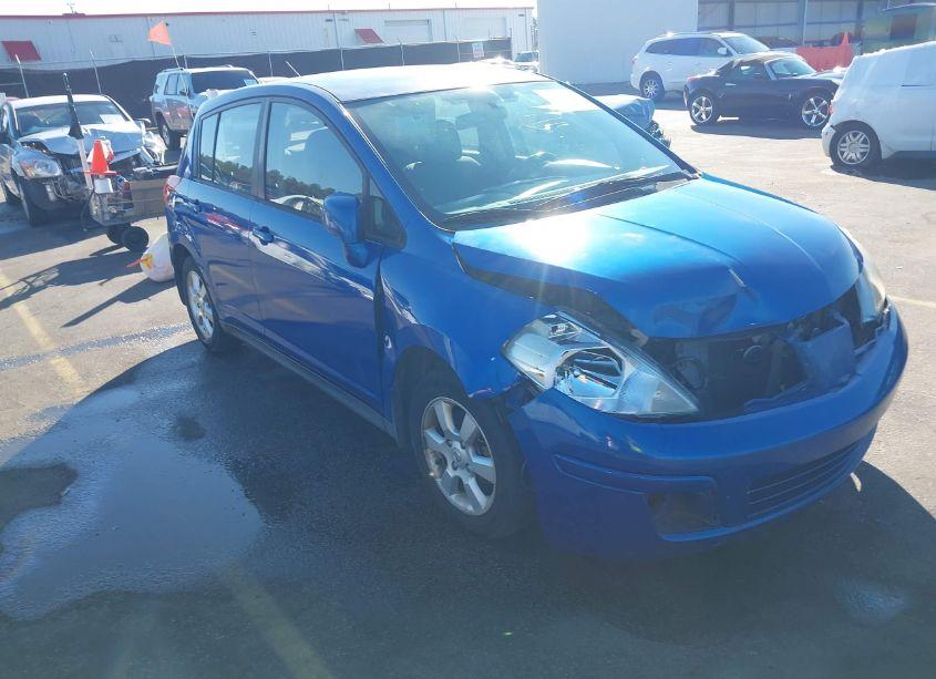 2008 Nissan Versa 1.8SL (VIN 3N1BC13E88L355917) main photo