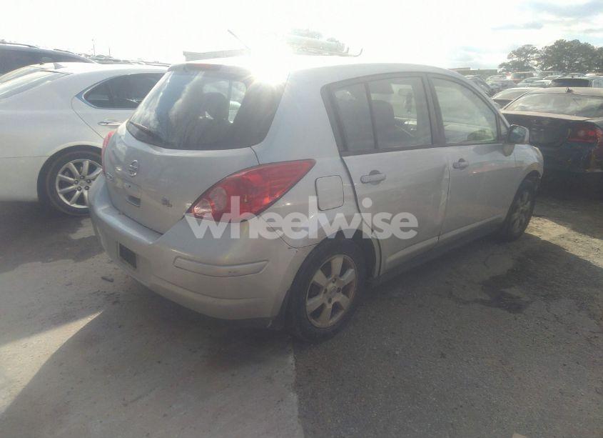 Photo 4 of 2008 Nissan Versa 1.8SL (VIN 3N1BC13E88L360499)